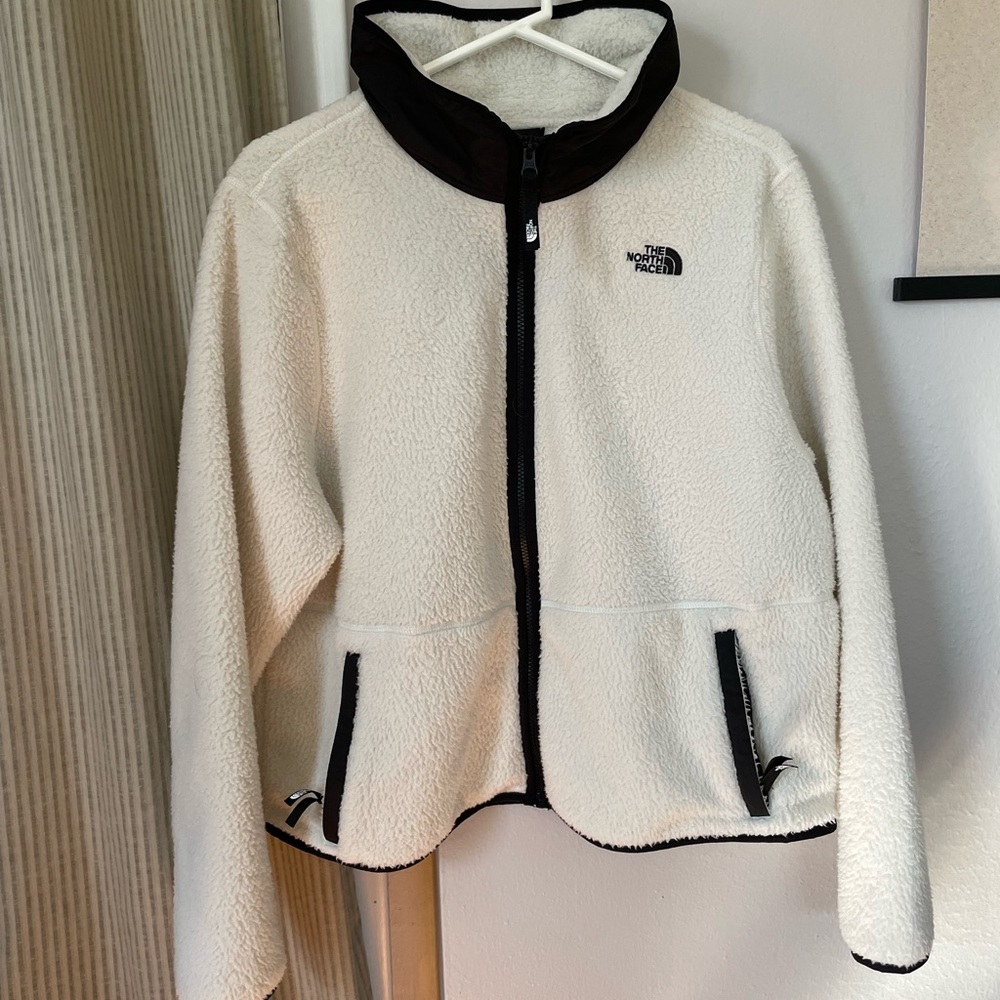 the north face women’s dunraven sherpa crop jacket